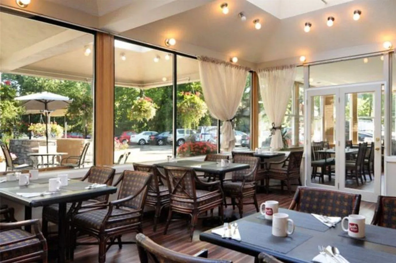 The Vic, Ascend Hotel Collection Victoria 4*,  Kanada