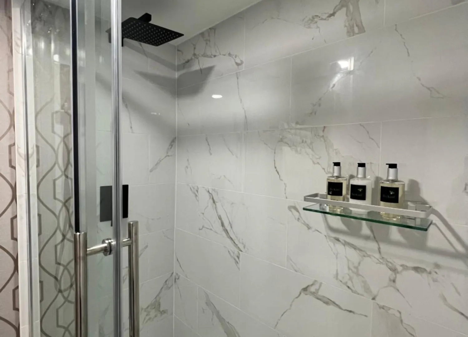 The Vic, Ascend Hotel Collection Виктория